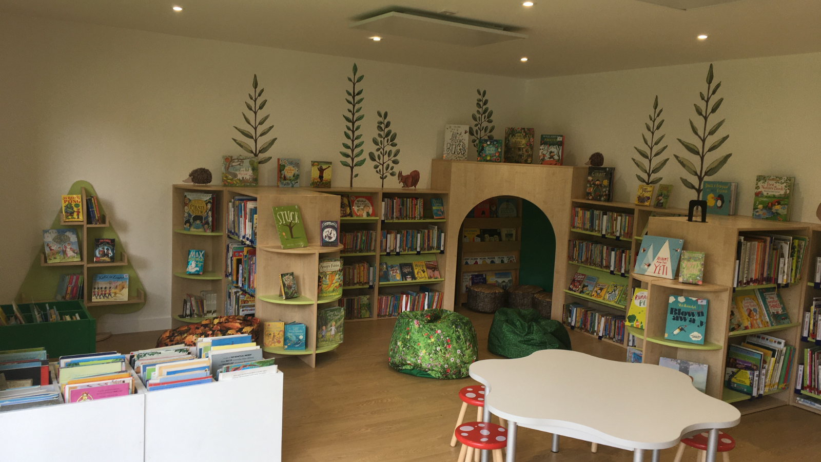  Library furniture for primary schools including children's reading corner accessories.