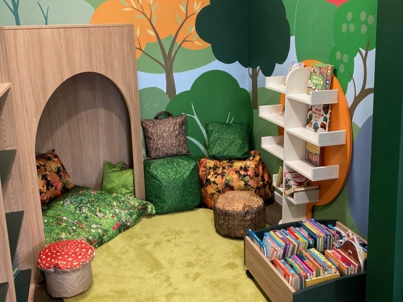 Badbury Park Library | Nature themed library